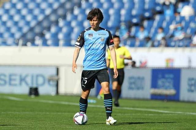 U20球员单轮打入5球 王钰栋登顶射手榜 中超青春风暴